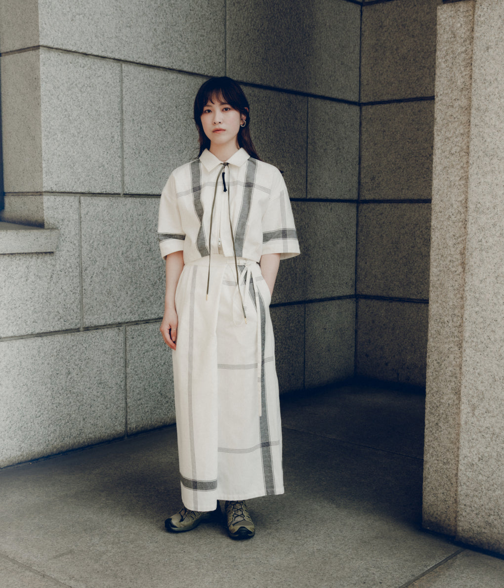 DELIY ''COTTON/LINEN BIG CHECK CLOTH WRAP SKIRT'' (OFF WHITE)