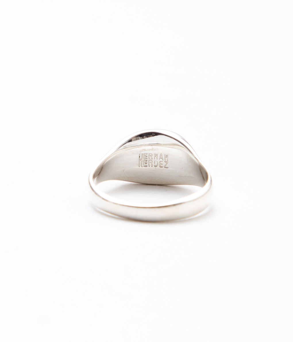 HERNAN HERDEZ "SMALL IRREGULAR SIGNET"(Sterling Silver)