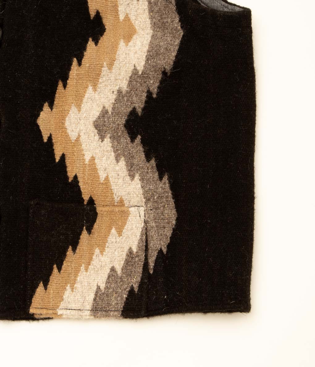 ISAAC VASQUEZ "OAXACA RUG VEST (ZIG-ZAG) "(BLACK)