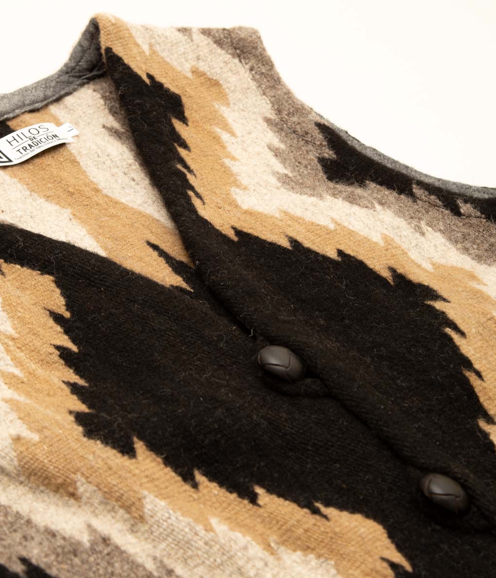 ISAAC VASQUEZ "OAXACA RUG VEST (ZIG-ZAG) "(BLACK)