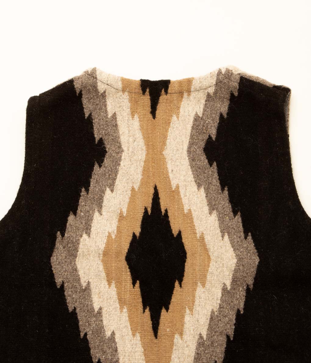 ISAAC VASQUEZ "OAXACA RUG VEST (ZIG-ZAG) "(BLACK)