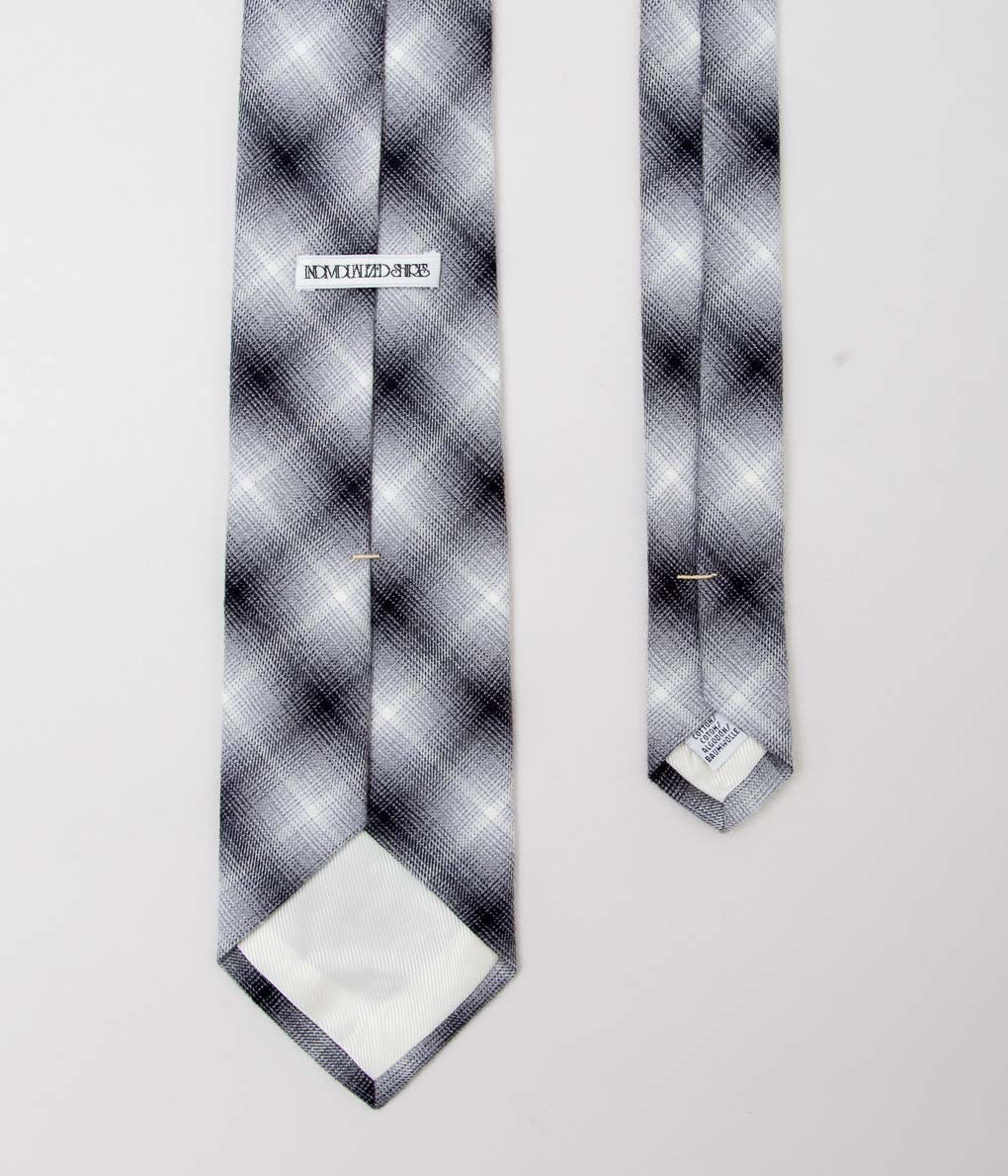 INDIVIDUALIZED ACCESSORIES ''SNOWY MOUNTAIN PLAID TIE'' (BLACK)