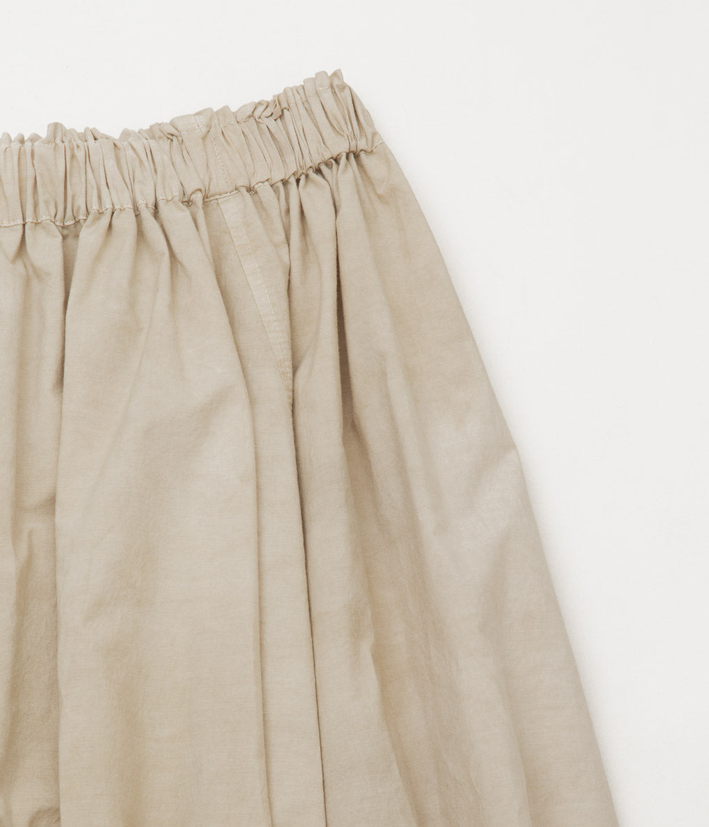 NOMAT "SHIRRING SKIRT" (BEIGE)