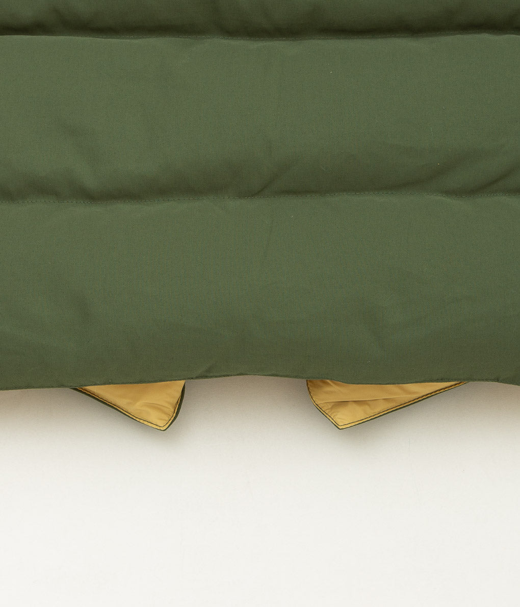 CRESCENT DOWN WORKS "NORTH BY NORTHWEST VEST"(OLIVE/KHAKI)