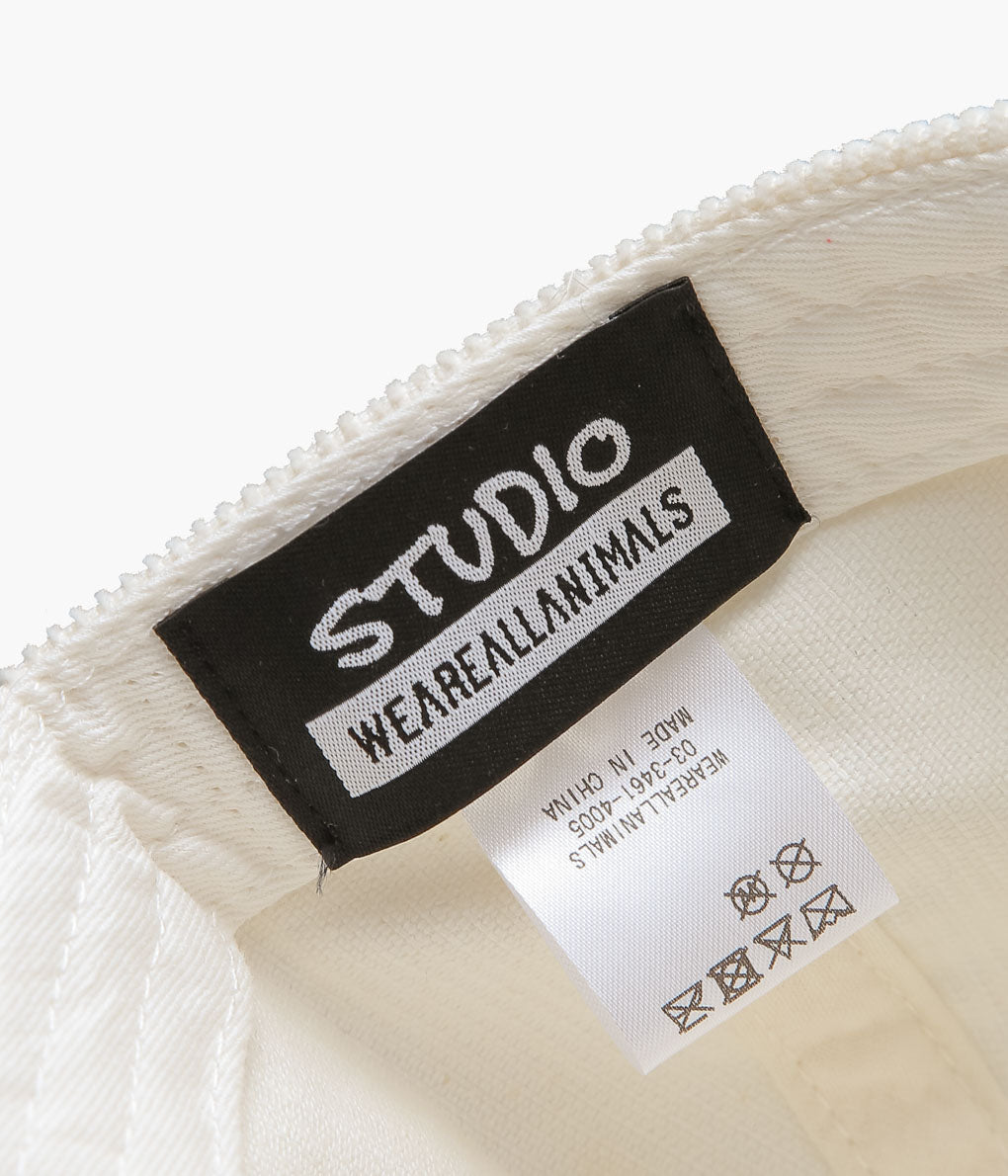 STUDIO WEAREALLANIMALS × MAIDENS SHOP ''ESSENTIAL SCRIPT LOGO CAP CORDUROY'' (OFF WHITE)