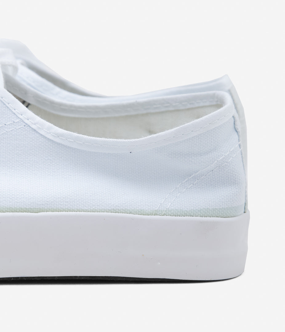 FEDERAL PRISON INDUSTRIES PRODUCTS '' TRIPLE VELCRO BASKETBALL SNEAKERS'' (WHITE)