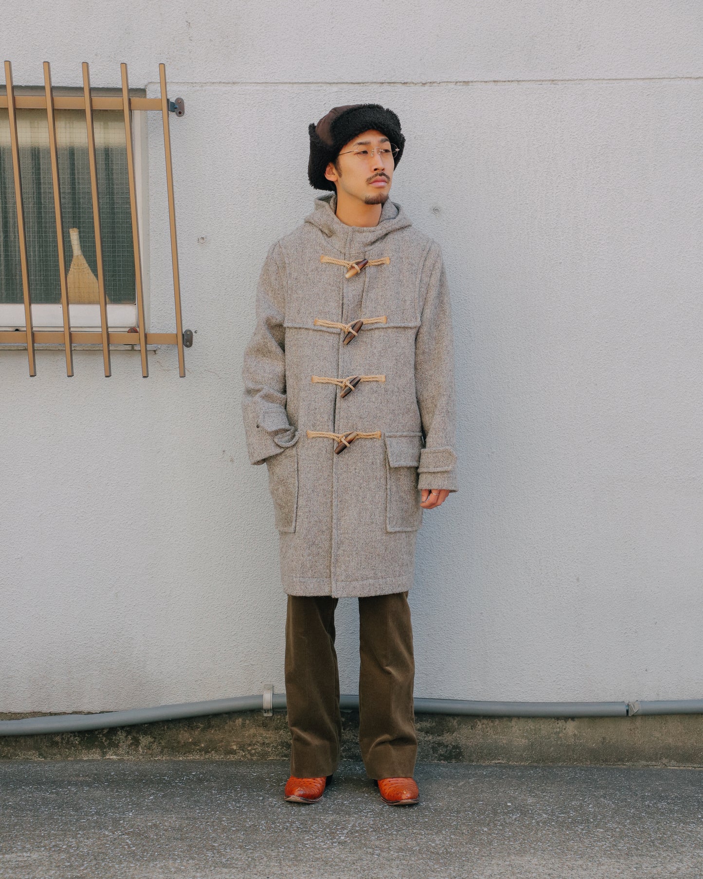 S.E.H KELLY "DUFFLE COAT (HERDWICK TWEED DUFFLE COAT)" (LIGHT SHEEP)