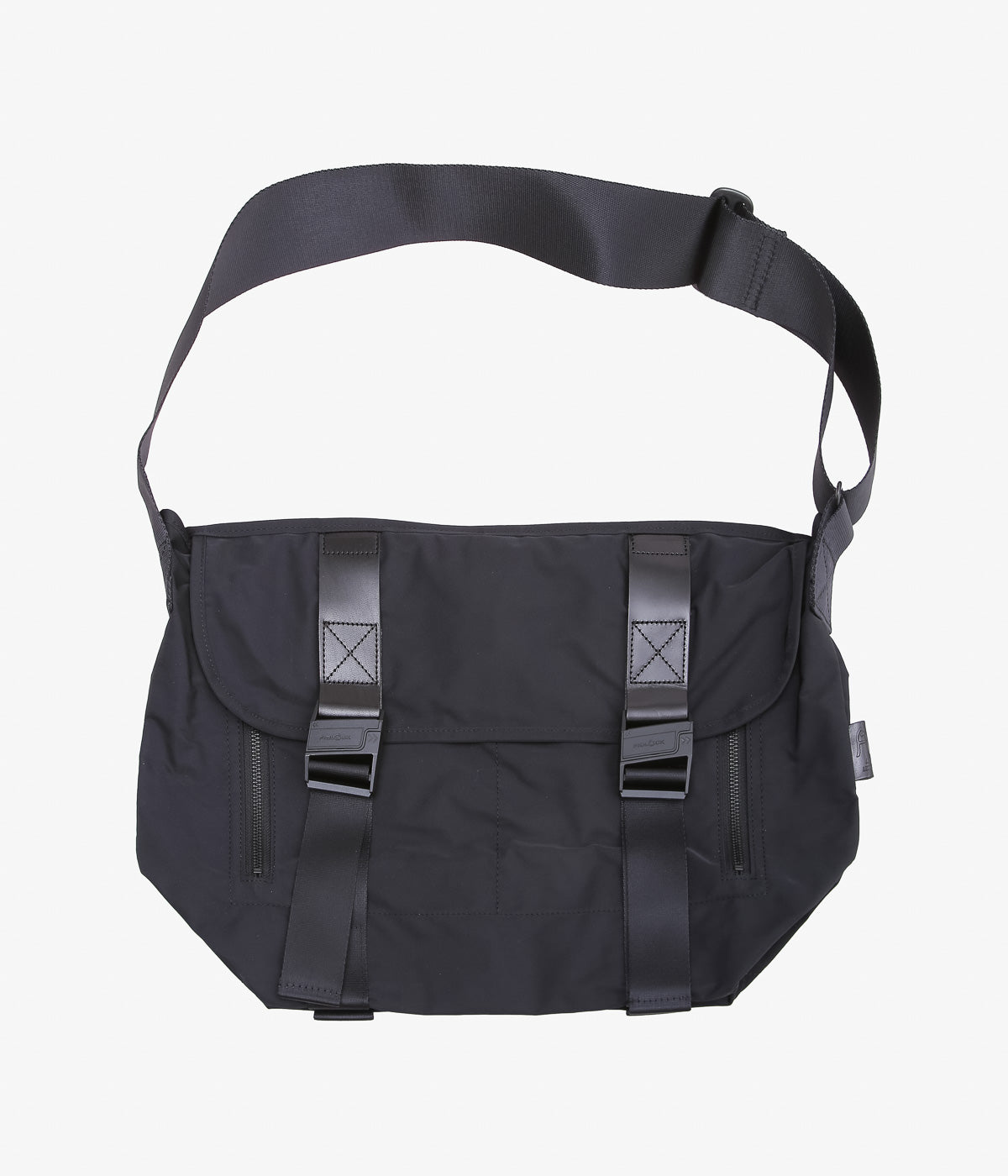 AMIACALVA ''GABARDINE MESSENGER BAG'' (BLACK)