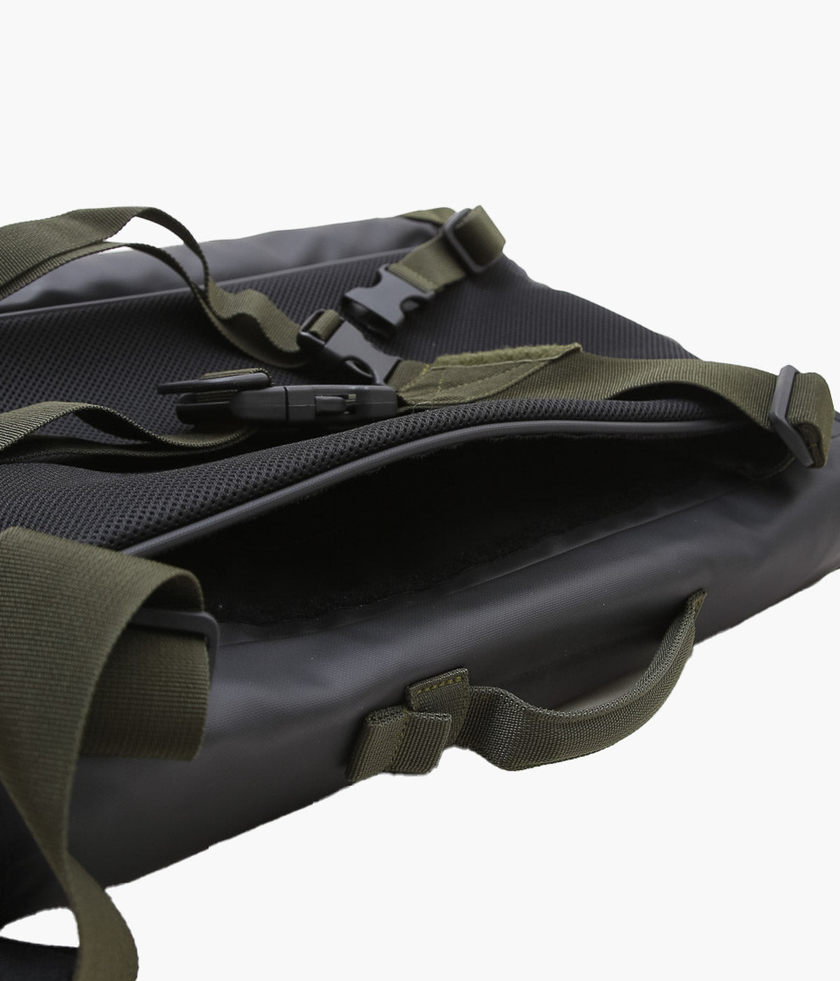 BAGJACK ''NXL MESSENGER M MAIDEN CUSTOM'' (OLIVE×BLACK)