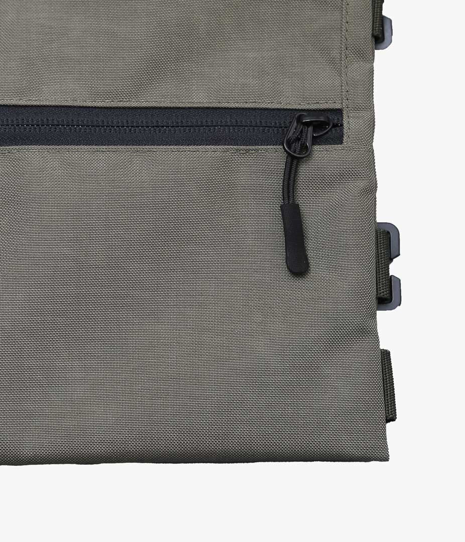 BAGJACK ''SQUARE POUCH'' (KHAKI/OLIVE)