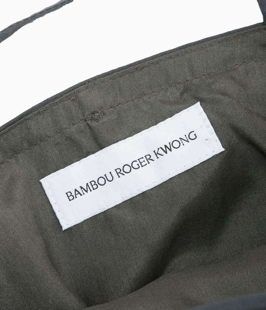 BAMBOU ROGER KWONG ''ADJUSTABLE POUCH BAG STRETCH COTTON'' (IRON GATE)