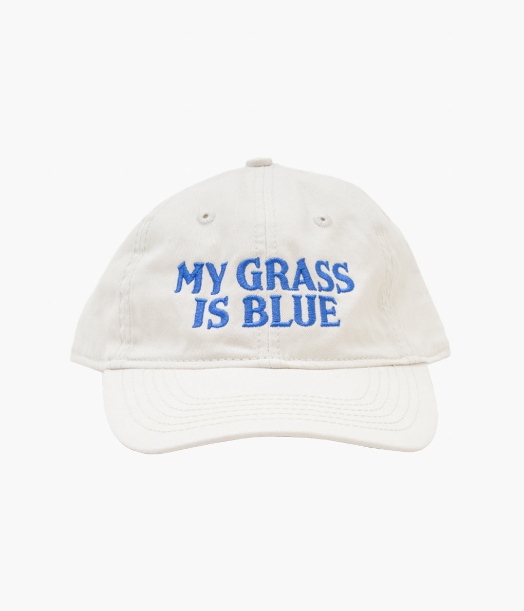 BLUESCENTRIC ''MY GRASS IS BLUE HAT'' (S WHITE)