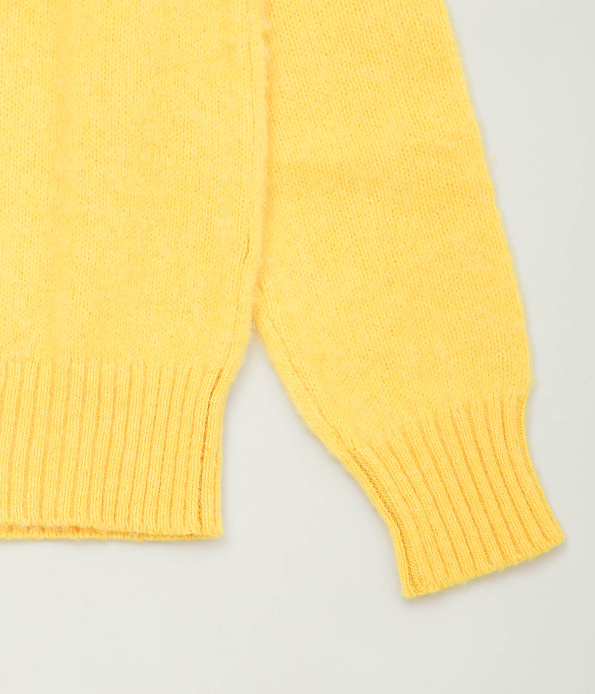 BROOKS BROTHERS ''BRUSHED WOOL CREW NECK SWEATER'' (YELLOW)