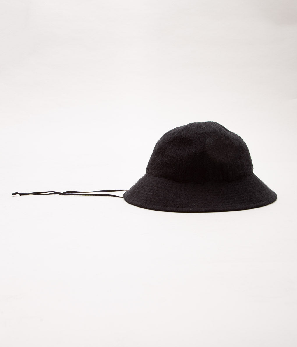 COMOLI ''Silk Nep Hat'' (BLACK)