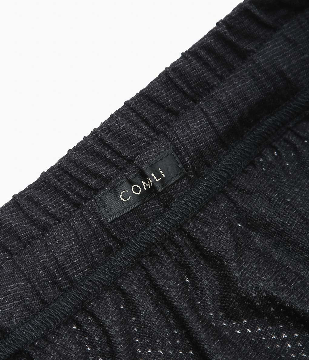 COMOLI ''ウールメッシュ ショーツ'' (CHARCOAL)