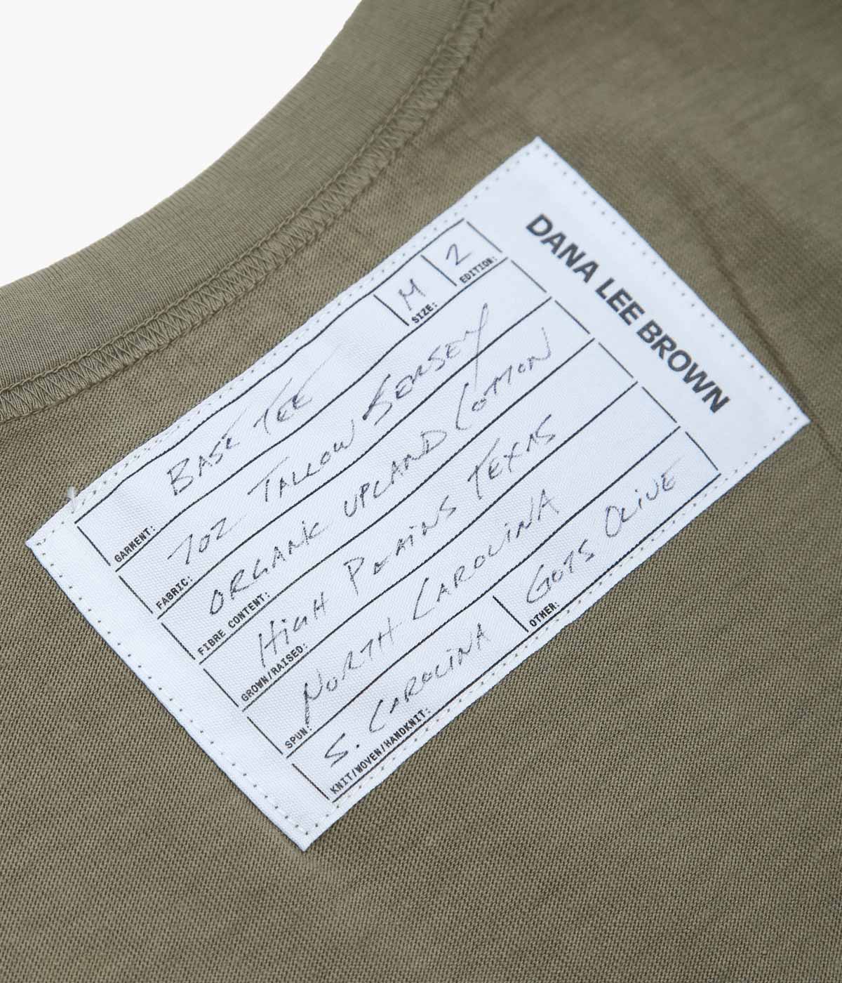 DANA LEE BROWN ''BASE TEE'' (GOTS OLIVE)