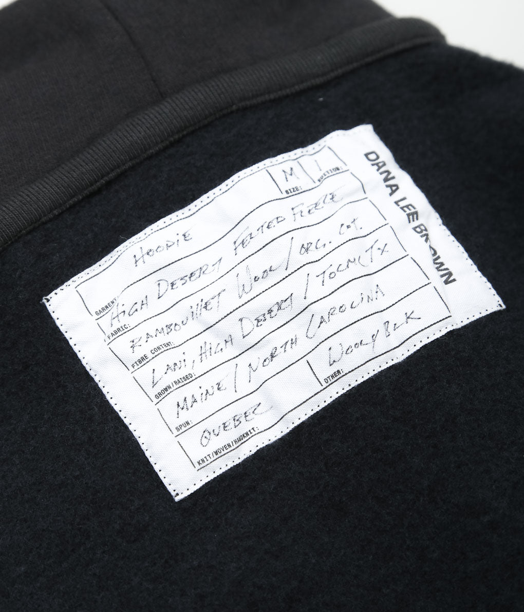 DANA LEE BROWN ''HOODY-FELTED FLEECE'' (WOOLY BLACK)