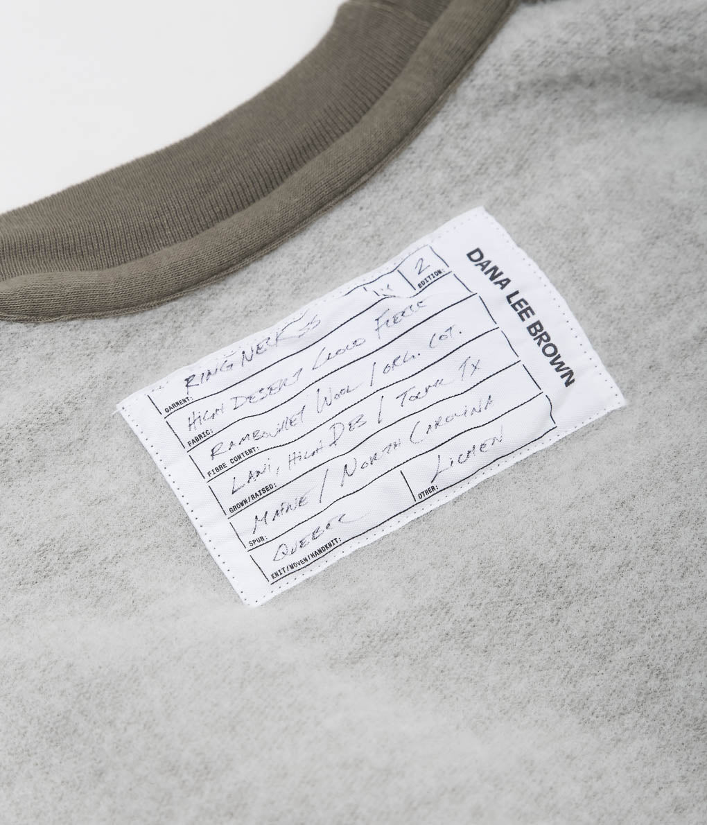DANA LEE BROWN ''RING NECK SWEATSIRT'' (LICHEN)