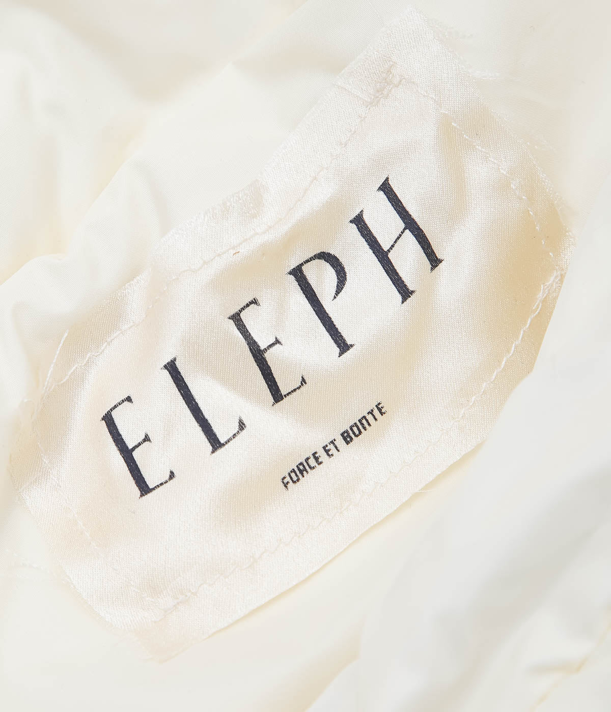 ELEPH ''RUFFLE BAG'' (OFF WHITE)