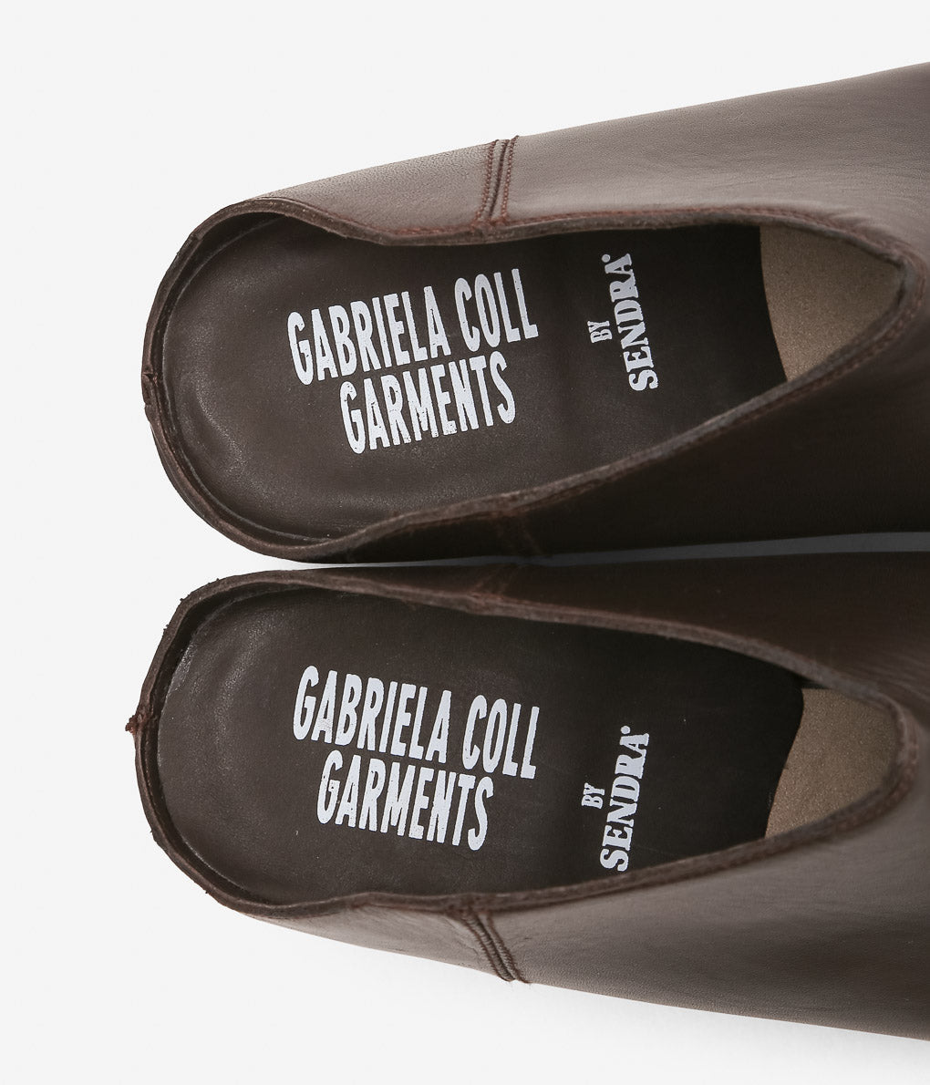 GABRIELA COLL GARMENTS ''NO.130 SENDRA CROPPED BOOTS'' (BROWN)