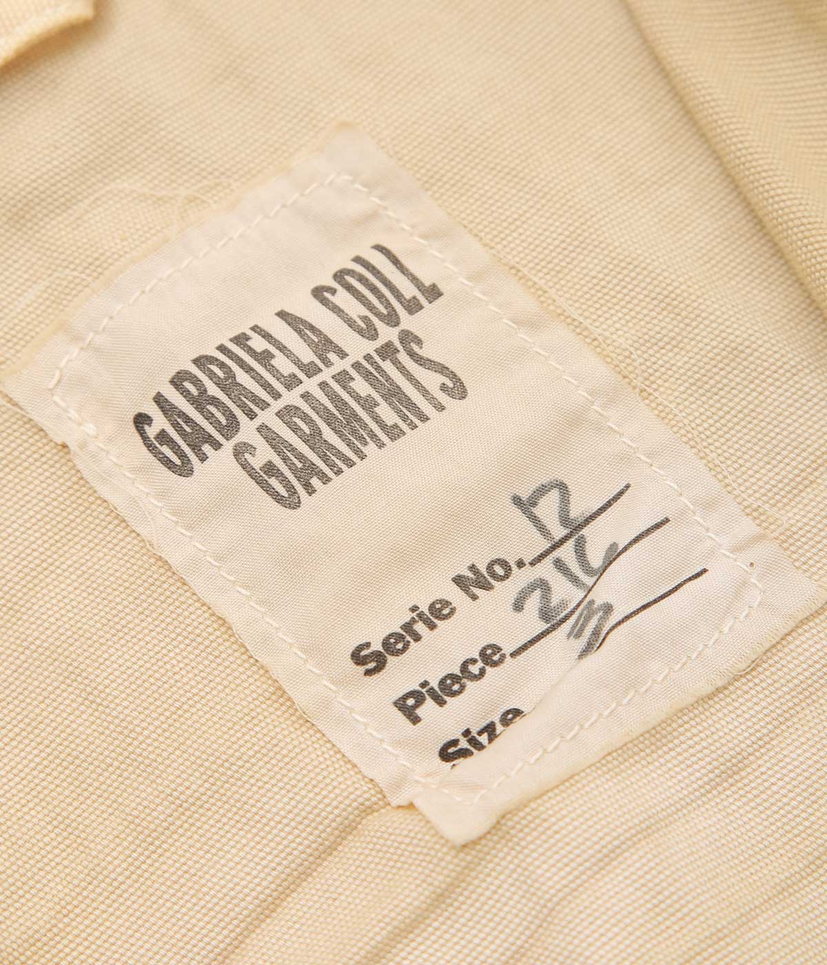 GABRIELA COLL GARMENTS ''NO.216 THIN CANVAS HOODED ZIPPER JACKET'' (SAND)