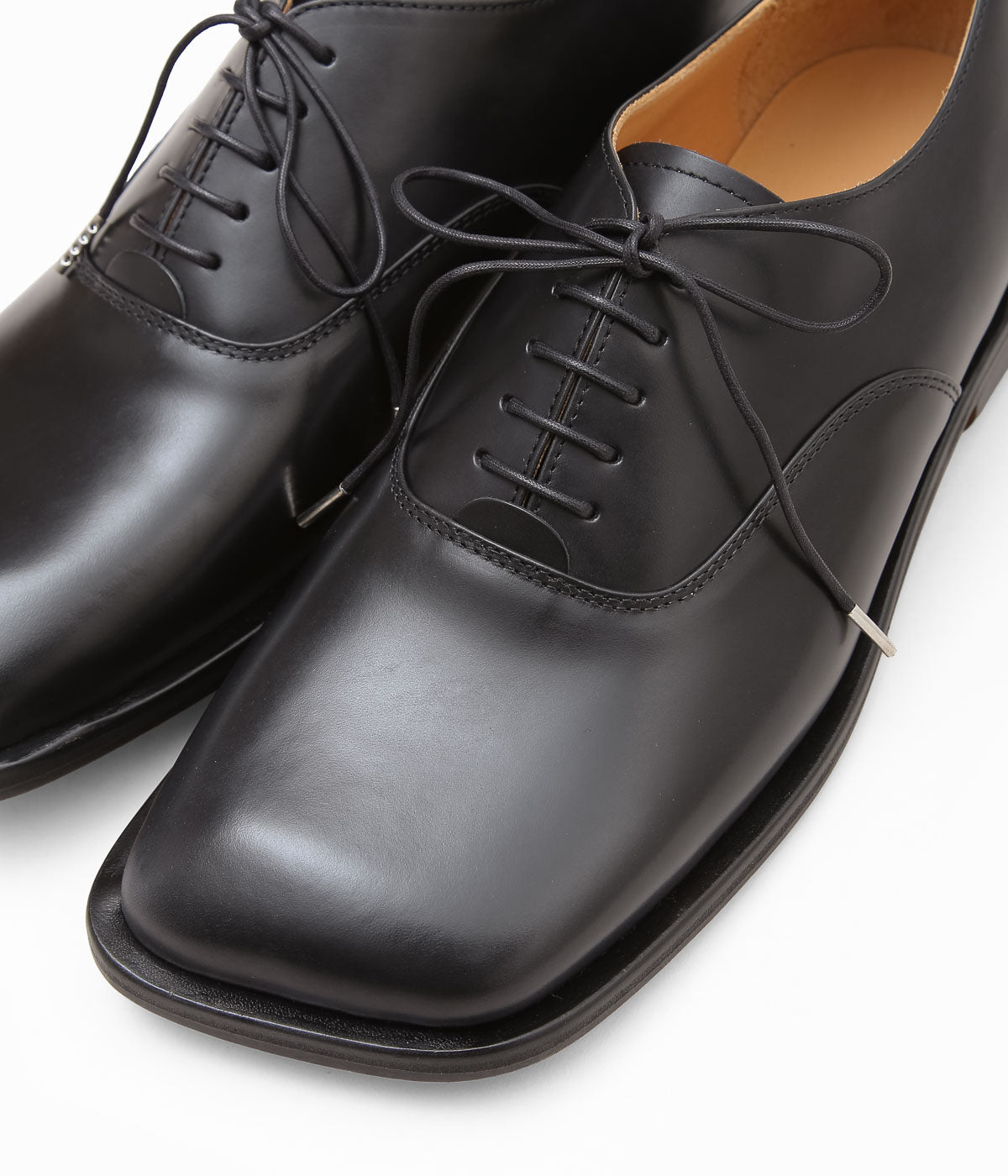 HENDER SCHEME ''BEAR FOOT BALMORAL'' (BLACK)
