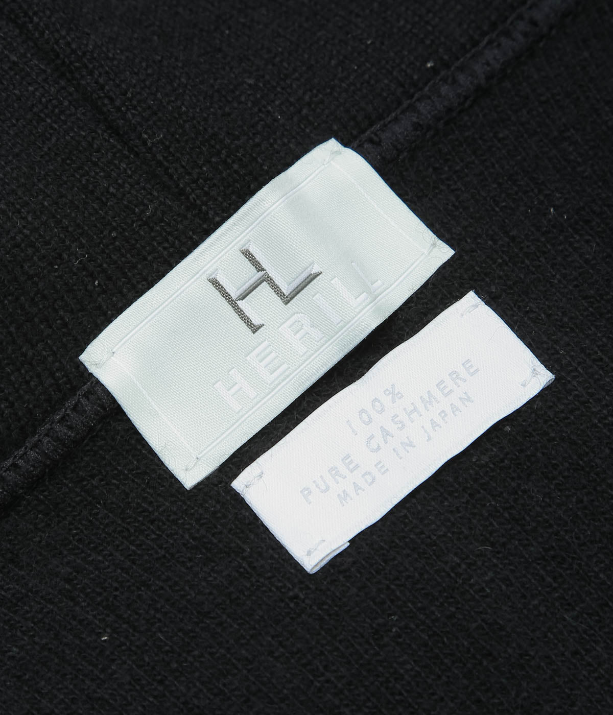 HERILL ''GCTWIST ZIP-UP HOODED'' (BLACK)