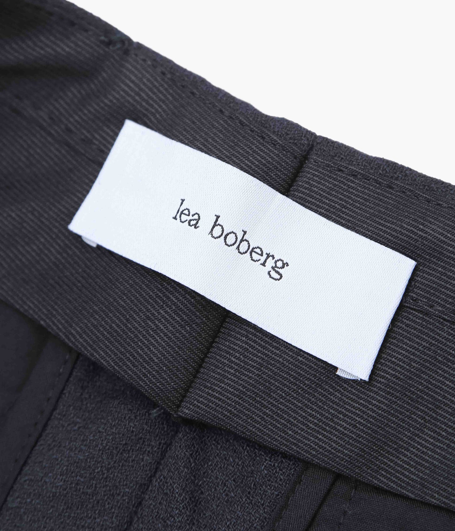 LEA BOBERG ''D.P. TROUSERS|BRITISH WOOL CREPE'' (NAVY)