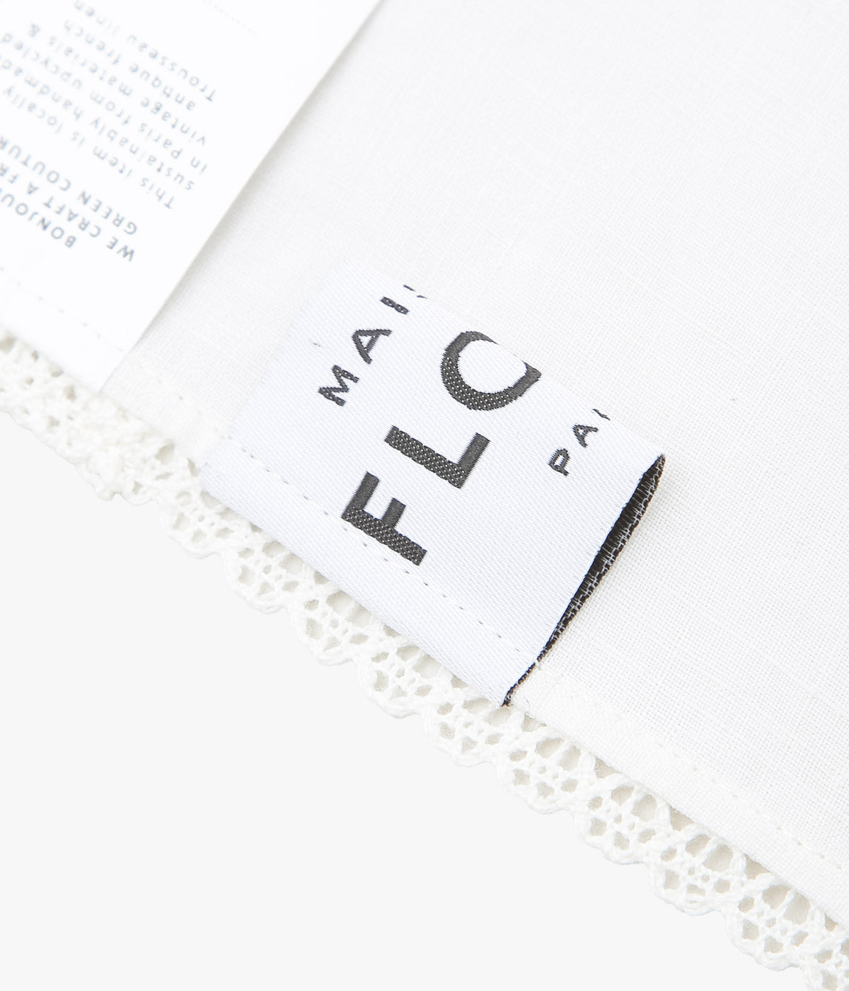 MAISON FLORE ''ROMARIN SQUARE SCARF 65'' (WHITE 1)