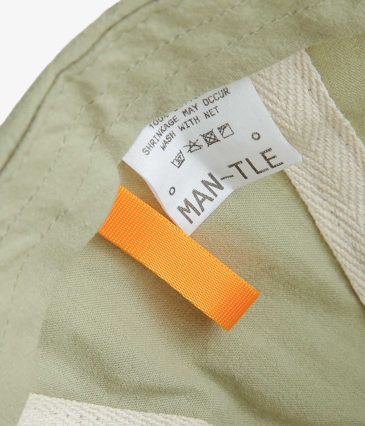 MAN-TLE ``SHALLOW CAP'' (POA WAX)