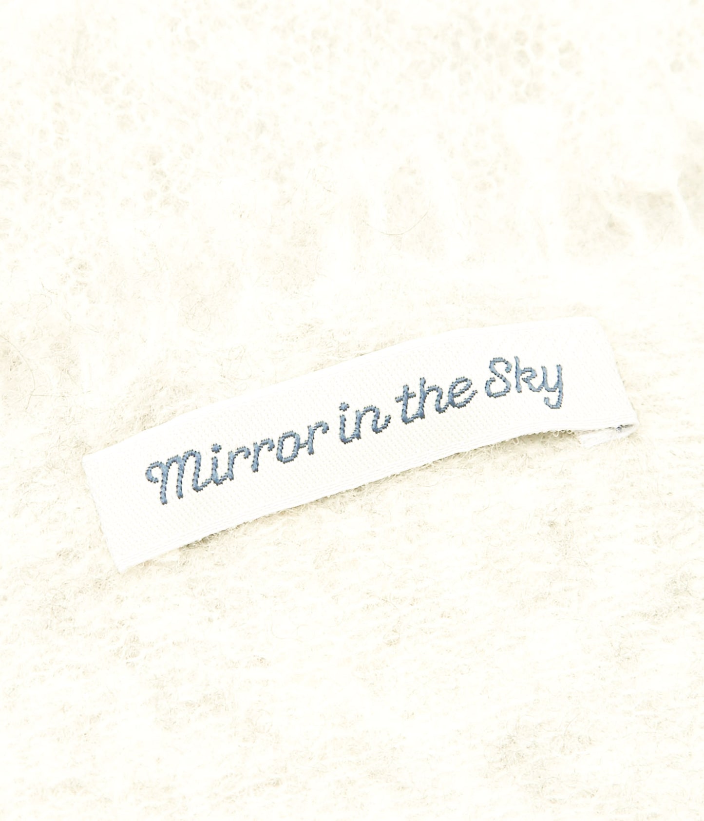 MIRROR IN THE SKY ''OPEN KNITTED SHAWL PLAIN'' (NATURAL WHITE)