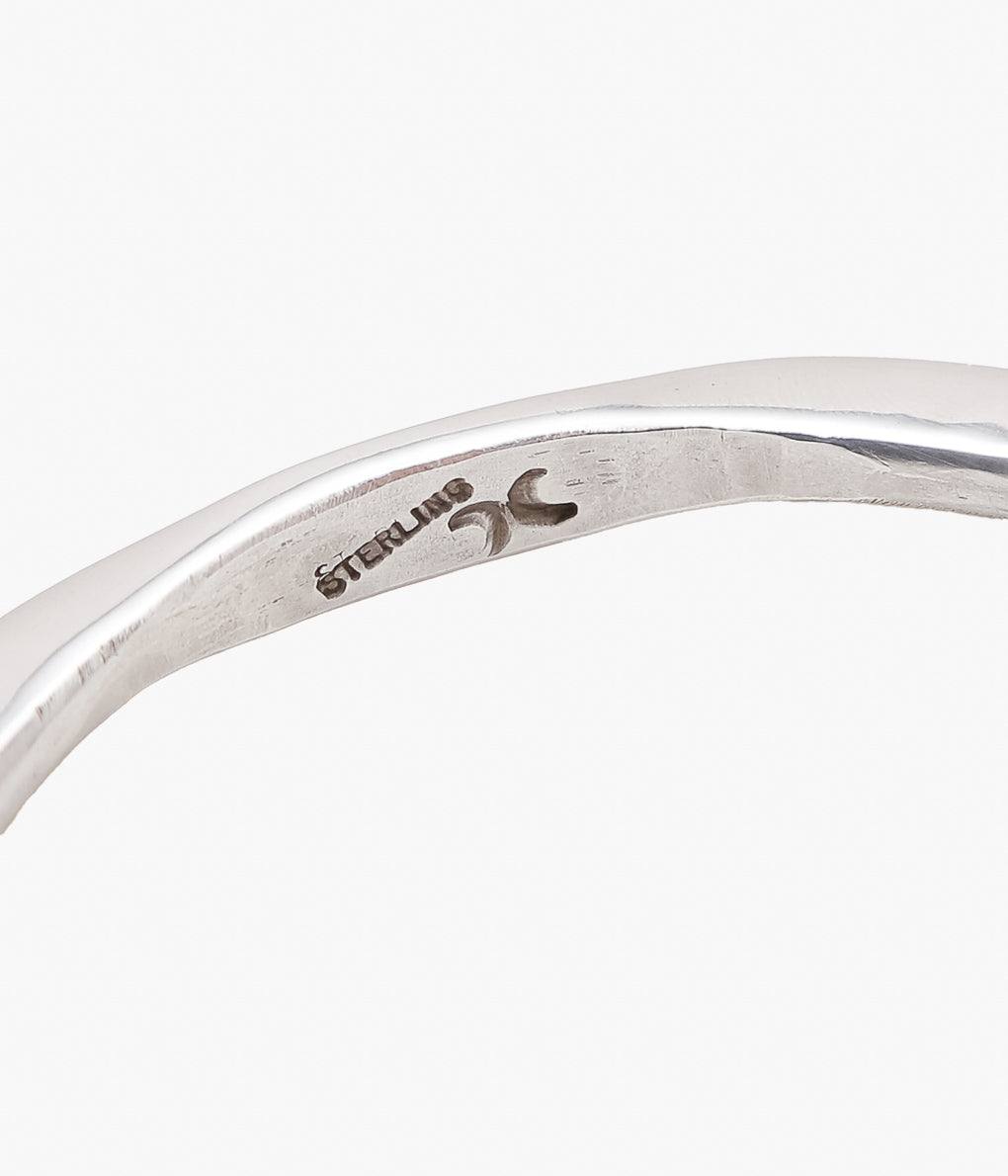 NATIVE AMERICAN JEWELRY ''CIPPY CRAZY HORSE MOJO BANGLE'' (SILVER)
