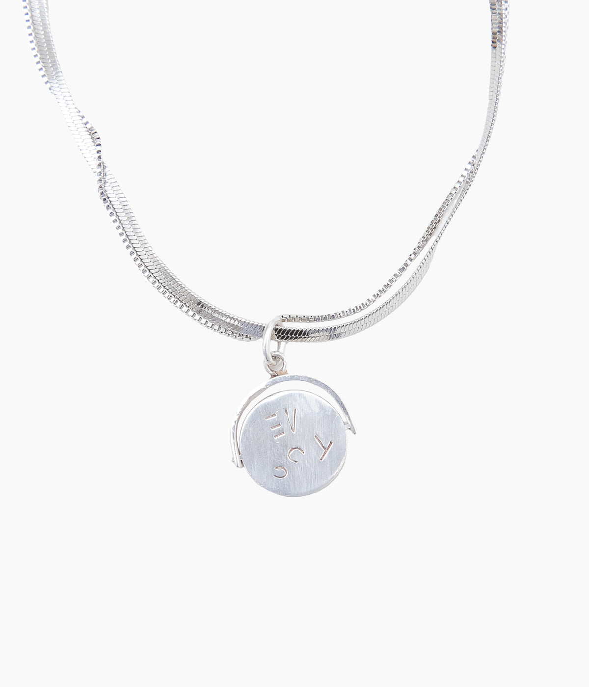 ORNAMENT&CRIME ''KISS ME DOUBLE SNAKE CHAIN NECKLACE'' (SILVER/BRASS)