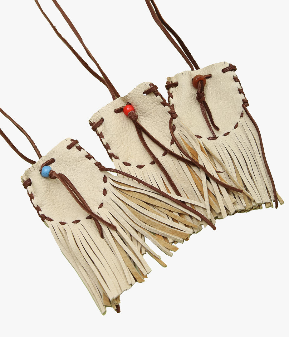 PAM DIETRICH ''AMULET POUCH DEERSKIN'' (PALOMINO GRAIN / TOBACCOLACE)