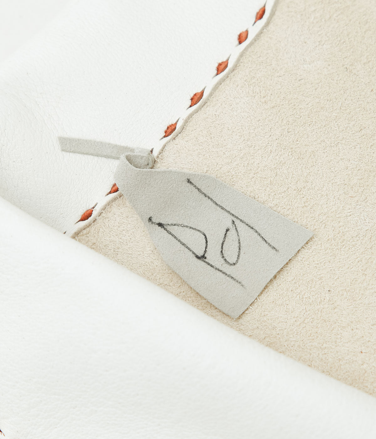 PAM DIETRICH ''DEERSKIN MY JACKET'' (CREAM | TOBACCO GRAIN)