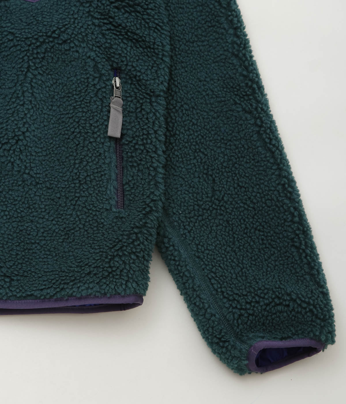 PATAGONIA ''M'S CLASSIC RETRO-X JKT'' (CASG)
