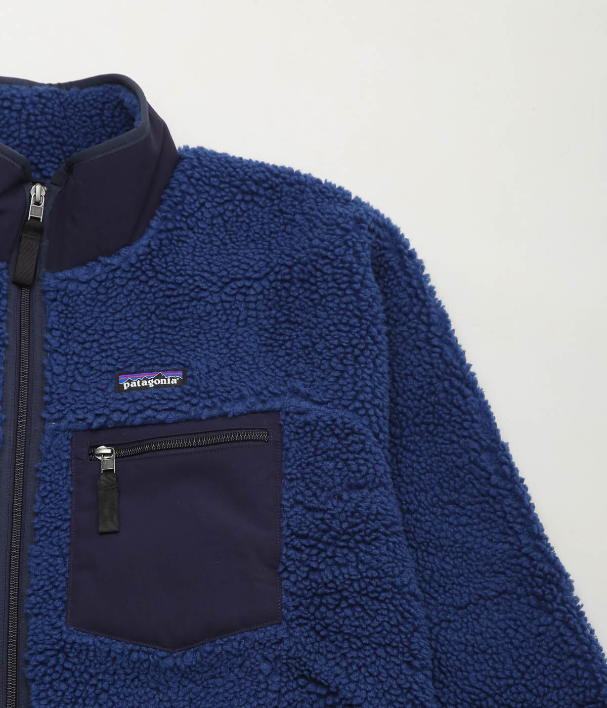 PATAGONIA ''M'S CLASSIC RETRO-X JKT'' (CLMB)