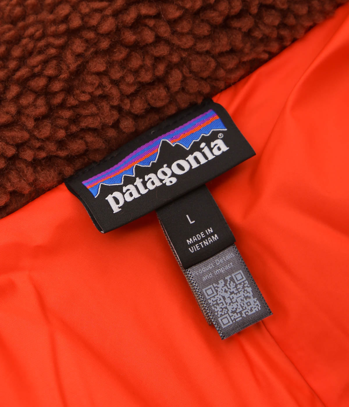 PATAGONIA ''M'S CLASSIC RETRO-X JKT'' (DVL)