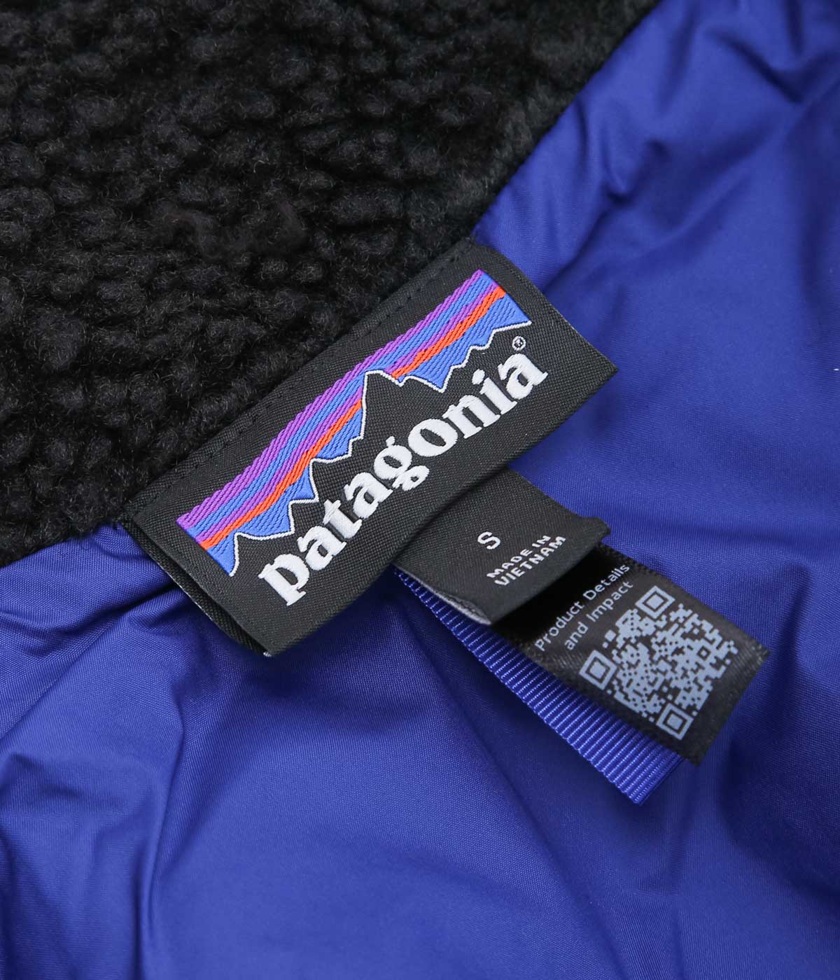 PATAGONIA ''M'S CLASSIC RETRO-X VEST'' (BLACK)