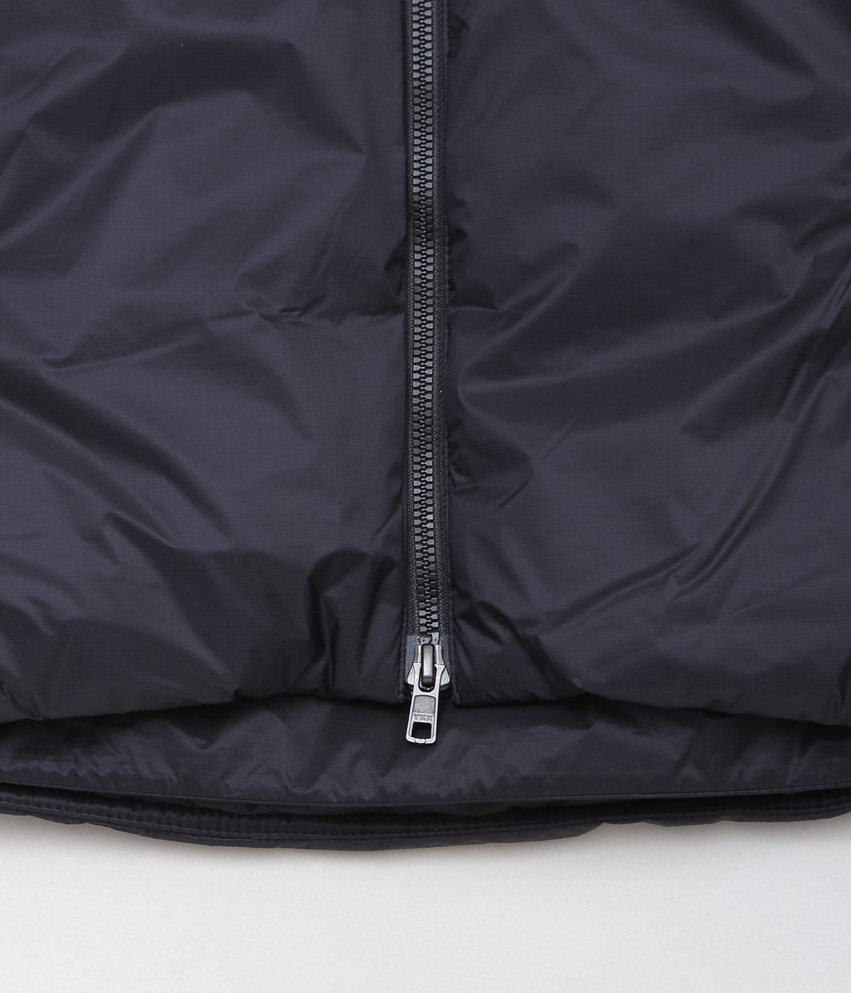 PATAGONIA ''M'S DAS PARKA'' (BLACK W/P6 BLUE)