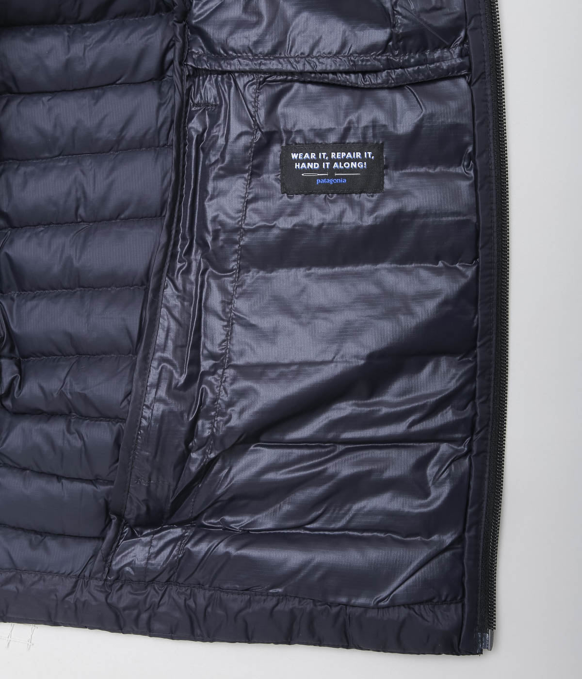 PATAGONIA ''M'S DOWN SWEATER'' (BLACK)
