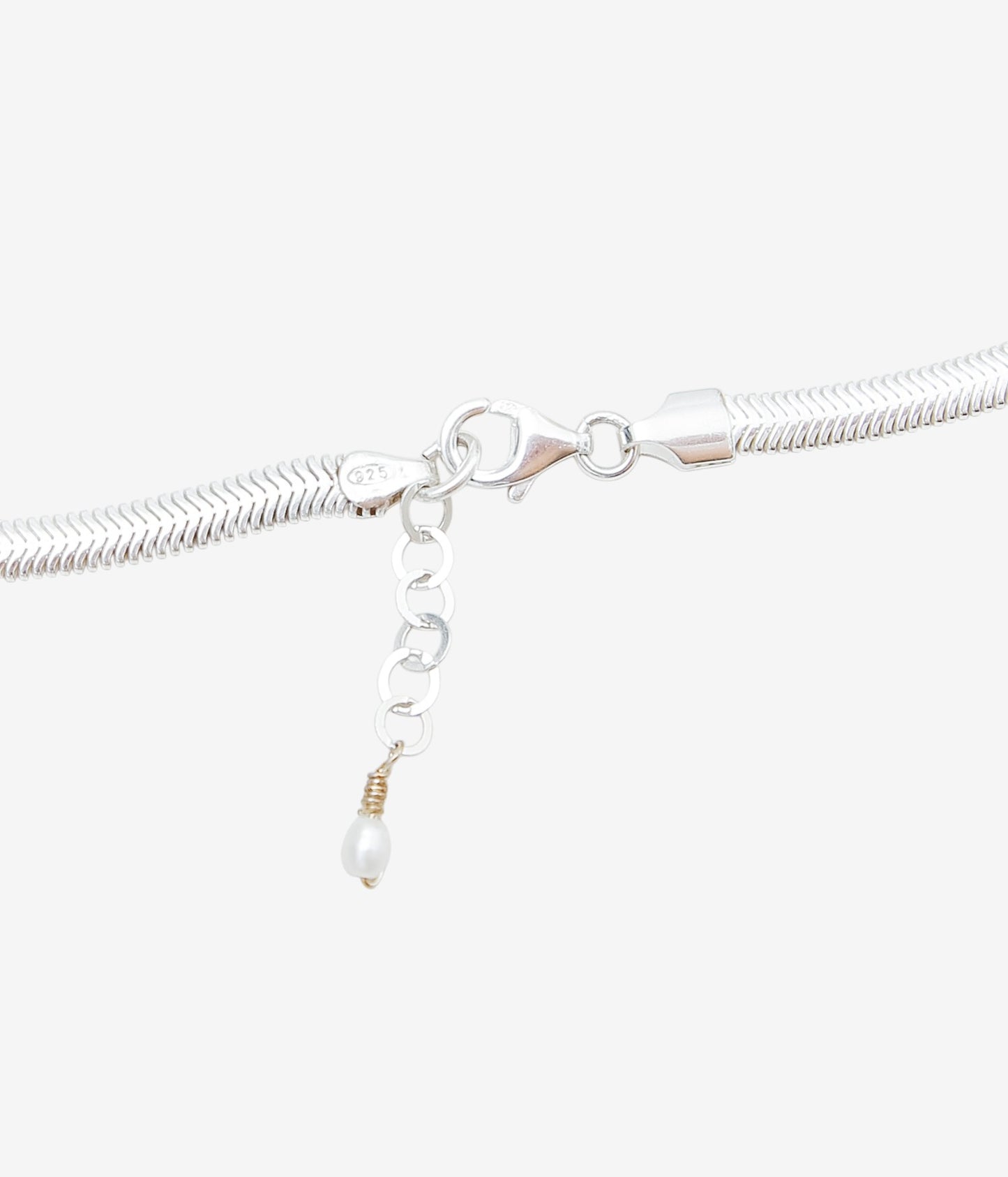 ORNAMENT&CRIME ''BAROQUE PEARL SNAKE CHAIN NECKLACE/3'' (SILVER/BRASS)