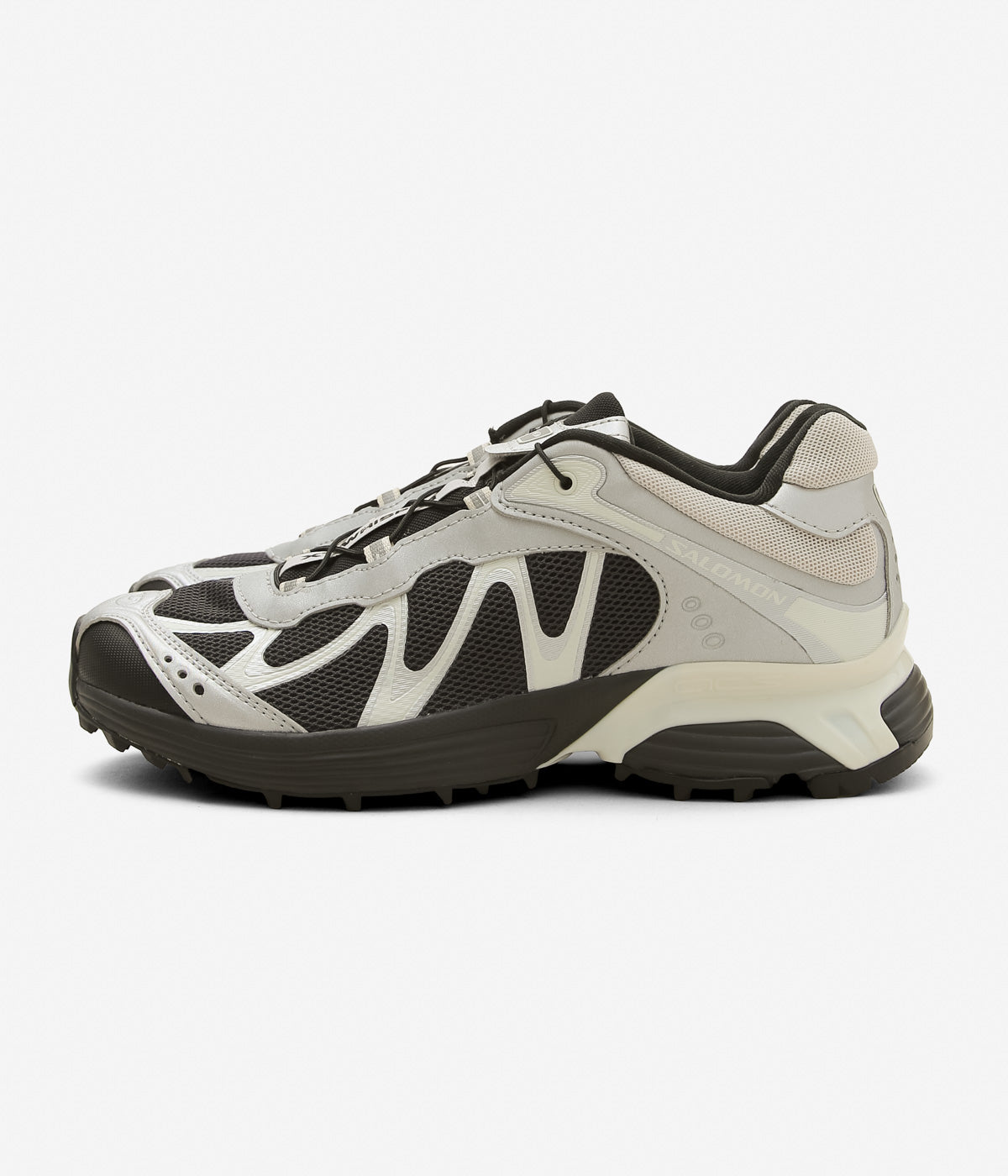 SALOMON XT-WHISPER ブラック シルバー スニーカー SALOMON ''XT-WHISPER'' (BLACK / FTW SILVER) – THE STORE BY MAIDENS