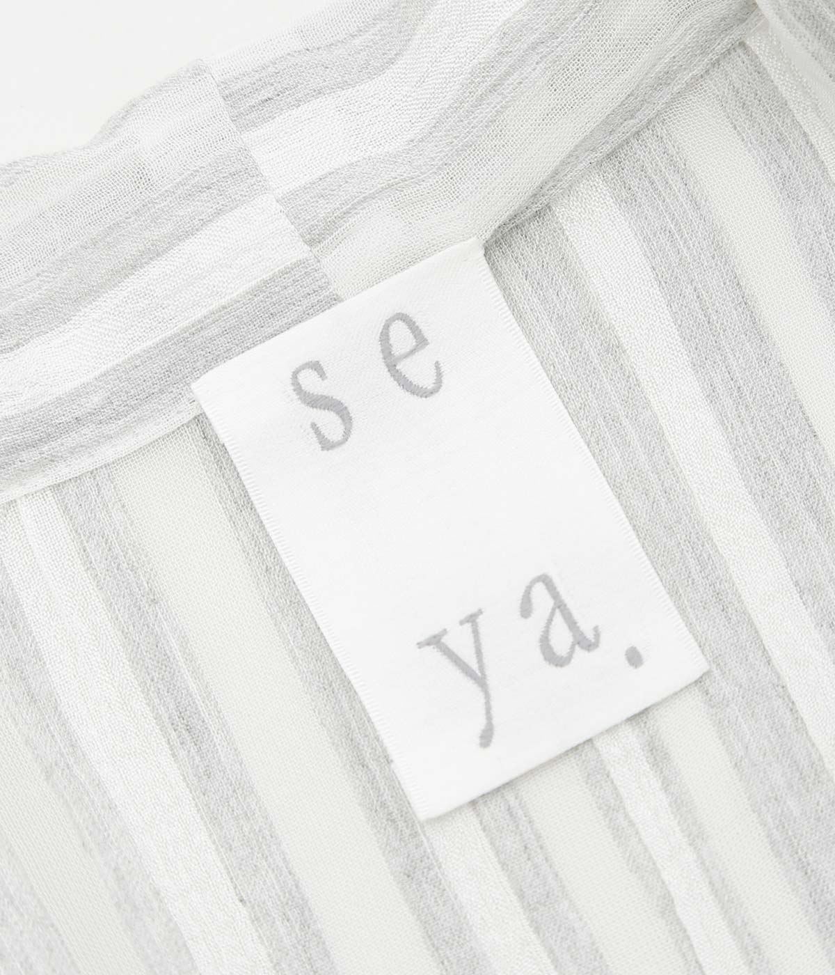 SEYA. ''NONG KHIAW BLOUSE'' (ASH GREY)