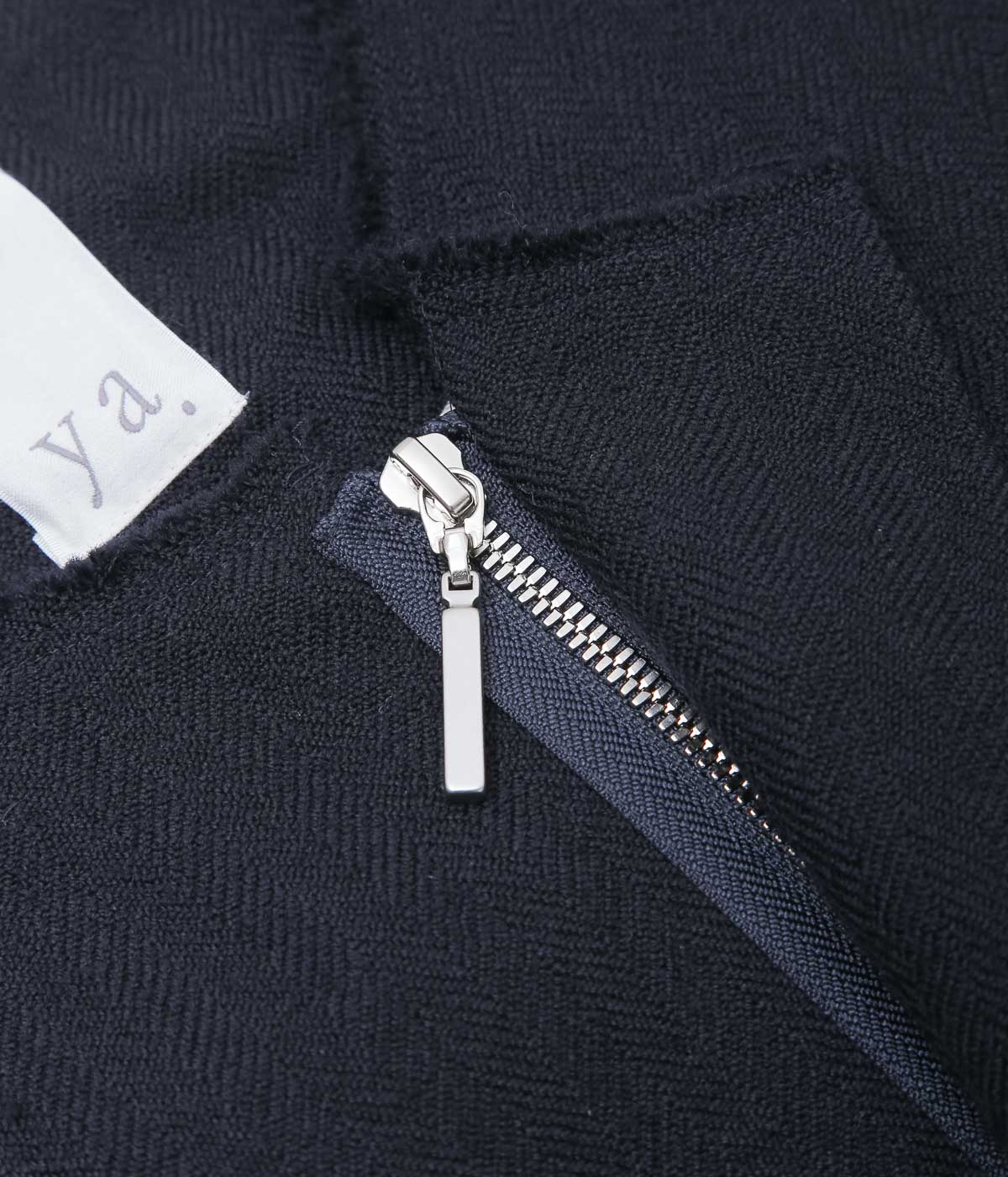 SEYA. ''RAYMOND HERRINGBONE VEST'' (MID NIGHT)