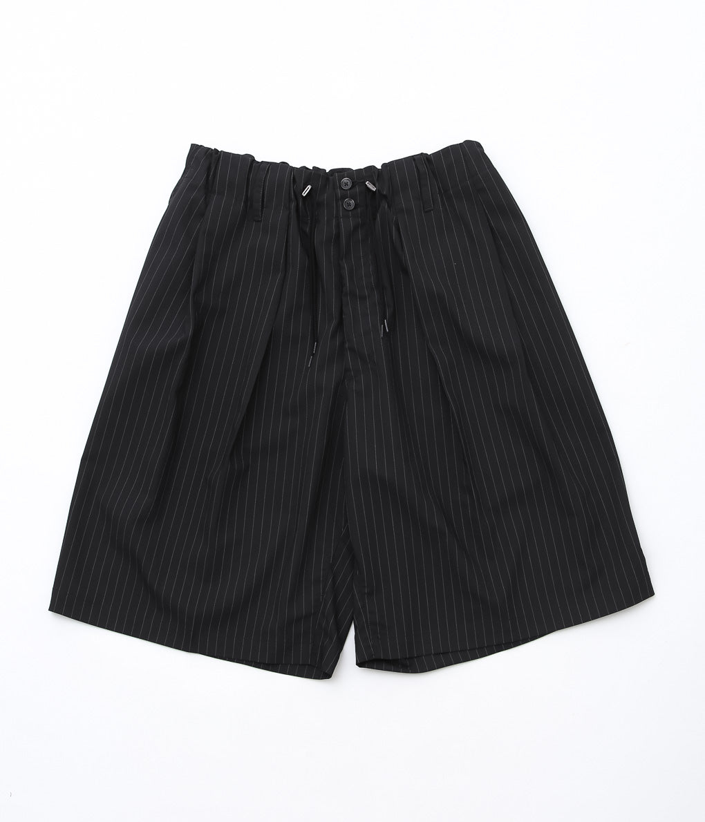 SILLAGE ''CIRCULAR SHORT PANTS'' (BLACK STRIPE TWILL) – THE SILLAGE ''CIRCULAR SHORT PANTS'' (BLACK STRIPE TWILL) – THE