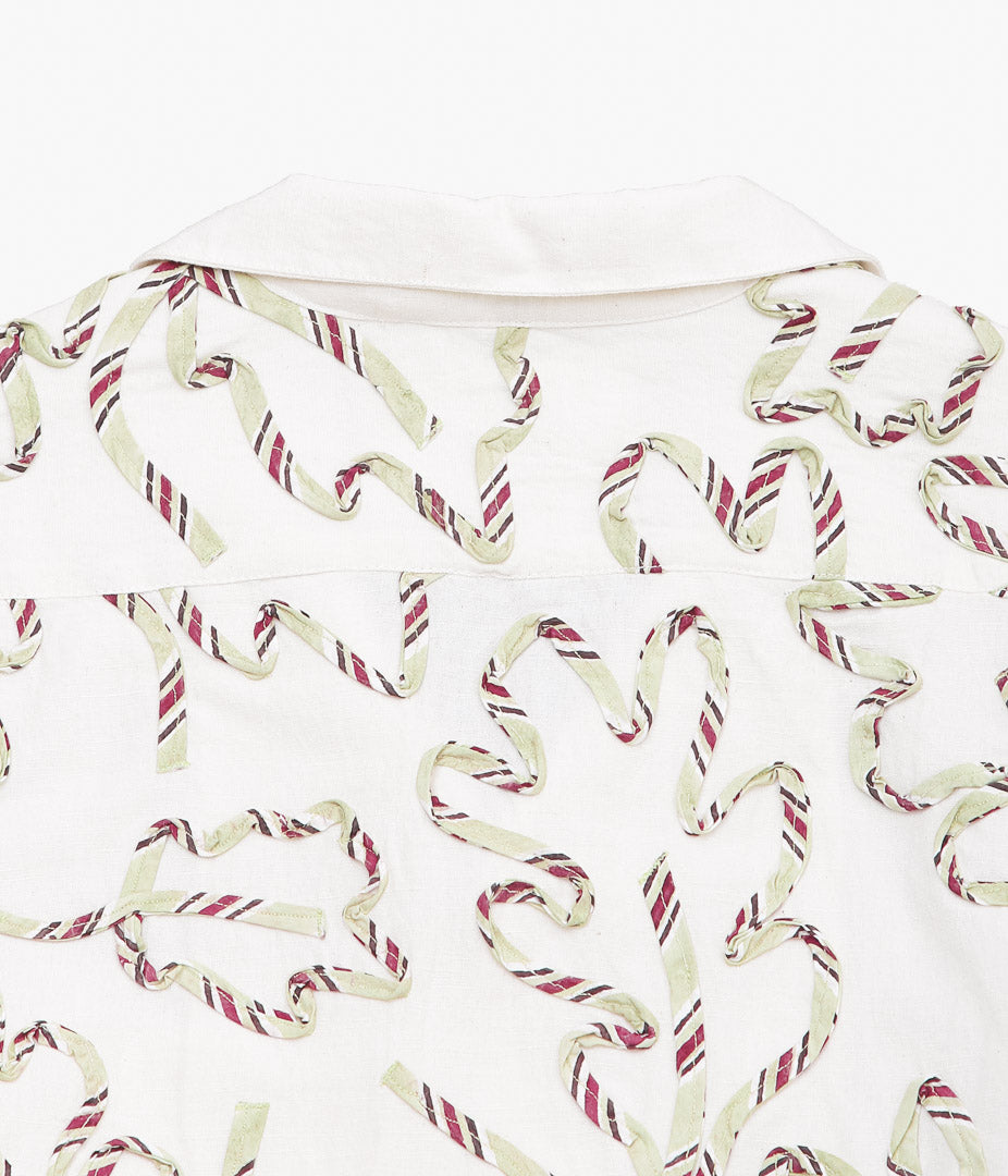 STORY MFG ''GREETINGS SHIRT LS'' (SAGE LEAF RIBBON)
