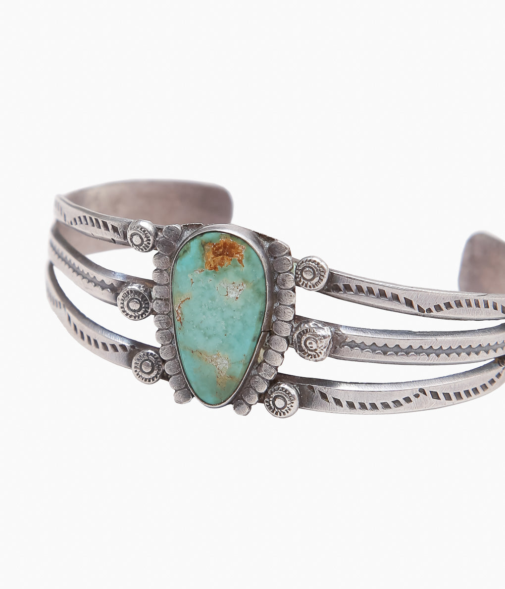 VINTAGE JEWELRY''1940's~ NAVAJO TURQUOISE BLACELET⓶'' (SILVER)