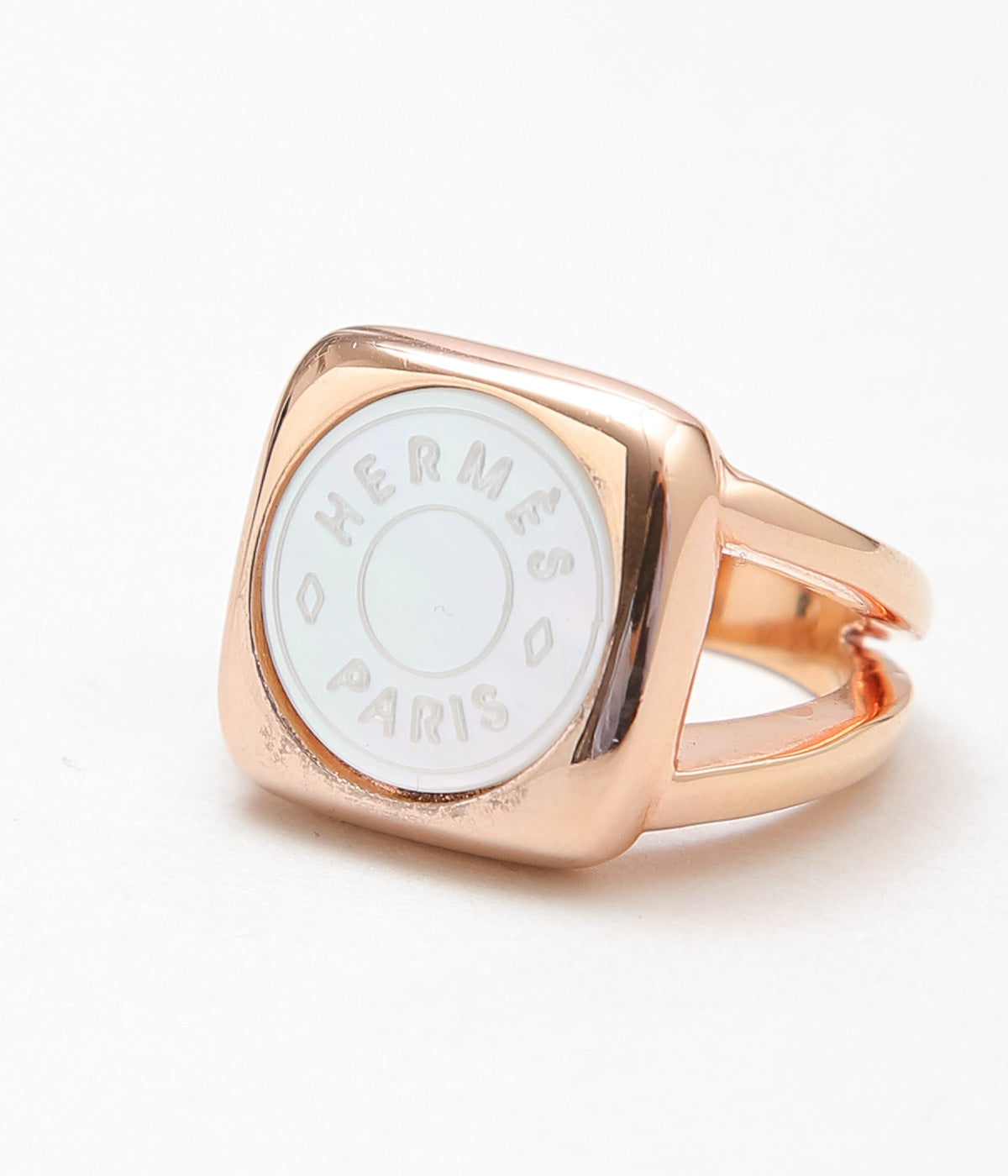 VINTAGE JEWELRY ''HERMES SELLIER RING SHELL PINK'' (ASSO)