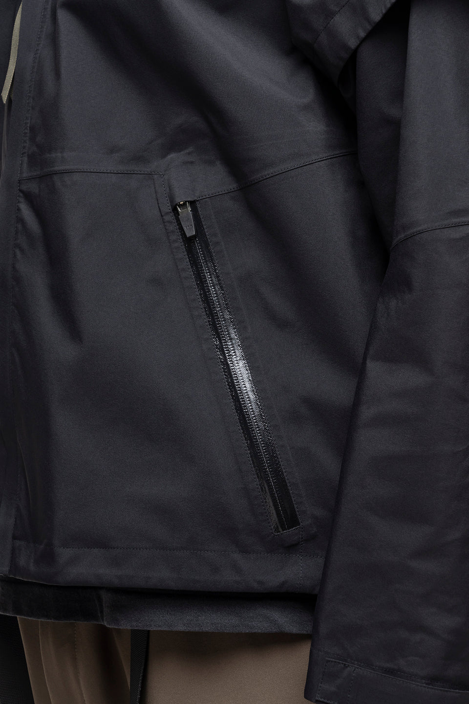 ACRONYM "J101-GT / 3L Gore-Tex Pro Interops Jacket"(Black)